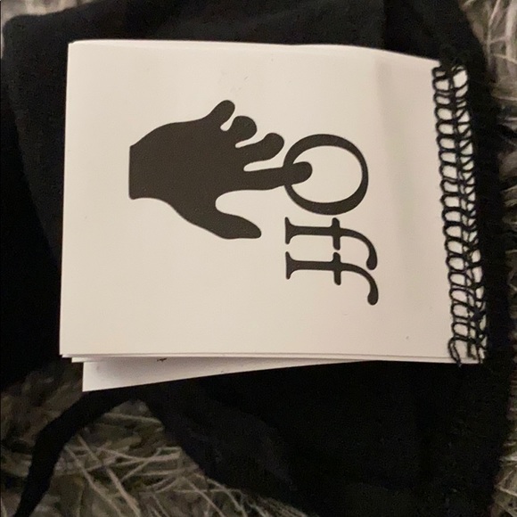 NEW Off-White 😷 Mask - Picture 4 of 7